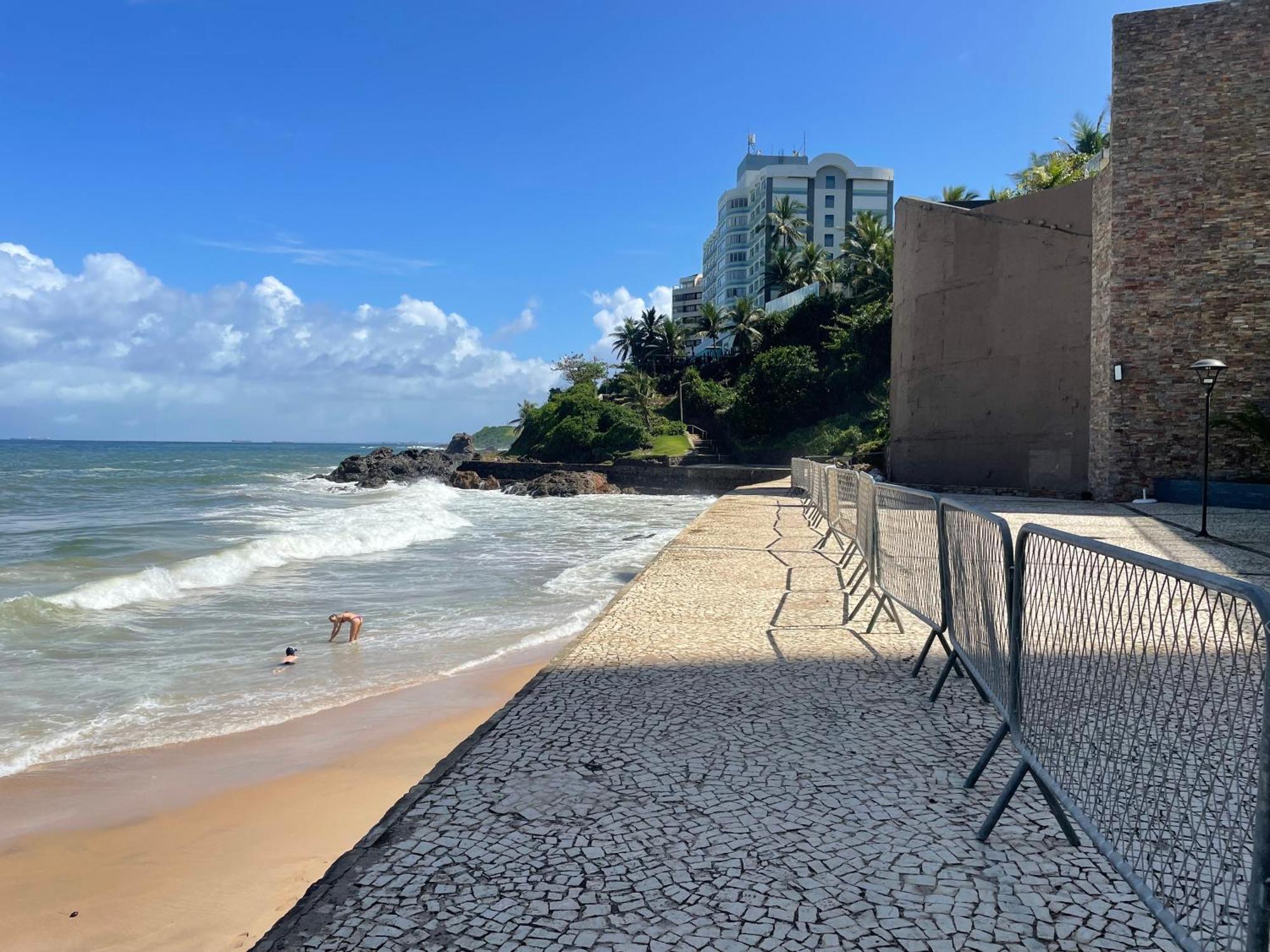 Flat Encantador No Atlantic Towers Salvador